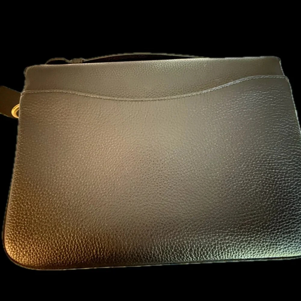 Coach Cassie Original. Pebbled Black Leather. - Picture 2 of 12